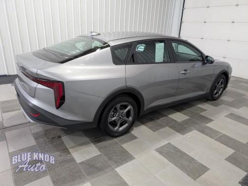 Steel Gray 2025 Kia K4 LXS