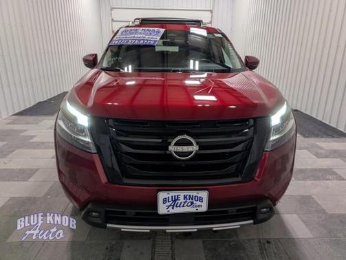 2023 Nissan Pathfinder SL 4WD