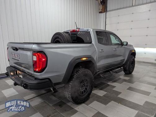 2024 GMC Canyon AT4X