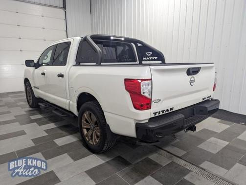 2024 Nissan Titan SV
