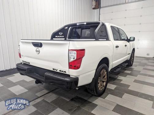 2024 Nissan Titan SV