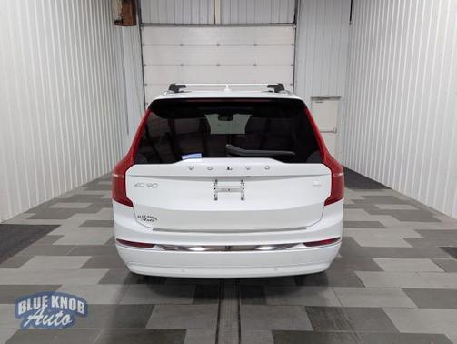2023 Volvo XC90 Recharge Plug-In Hybrid T8 Ultimate Bright Theme 7-Seater
