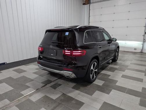 2024 Mercedes-Benz GLB 250 4MATIC