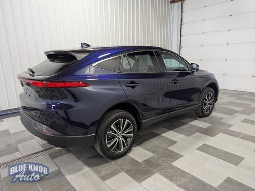 2024 Toyota Venza LE