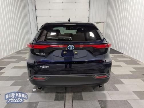 2024 Toyota Venza LE