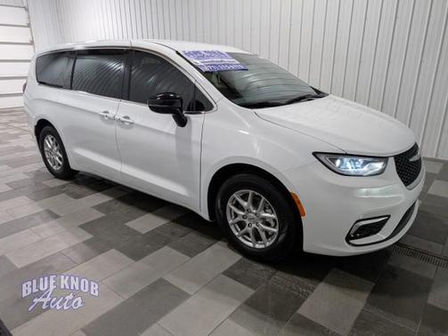 2025 Chrysler Pacifica L