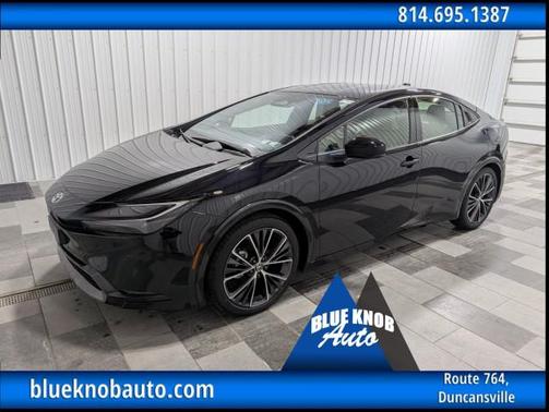 2025 Toyota Prius XLE