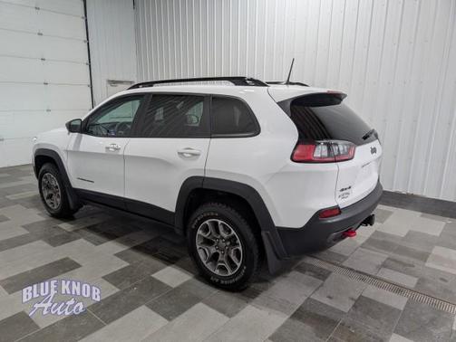2022 Jeep Cherokee Trailhawk