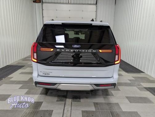 Space Silver Metallic 2025 Ford Expedition Platinum