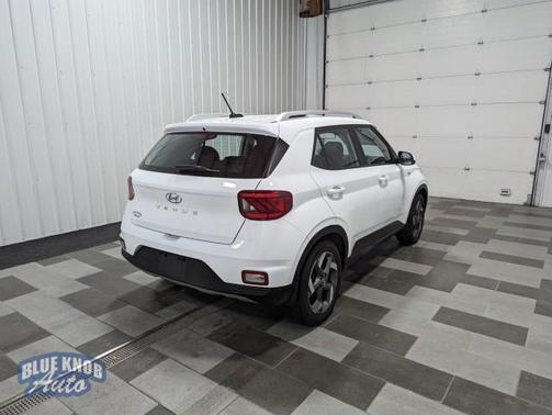 2023 Hyundai VENUE SEL