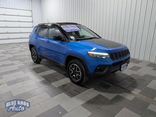 2025 Jeep Compass Trailhawk