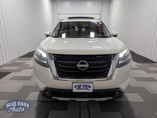 2022 Nissan Pathfinder Platinum 4WD