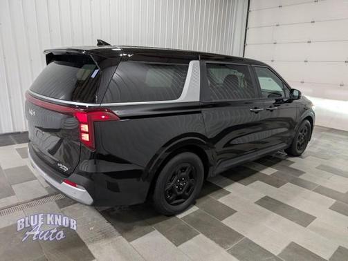 Aurora Black Pearl 2025 Kia Carnival LXS