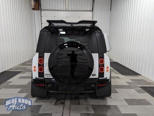 2023 Land Rover Defender 110 X-Dynamic SE