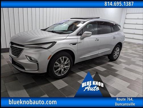 2022 Buick Enclave AWD Essence