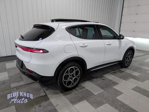 2024 Alfa Romeo Tonale Ti EAWD