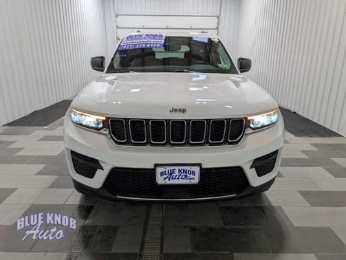 2023 Jeep Grand Cherokee Laredo