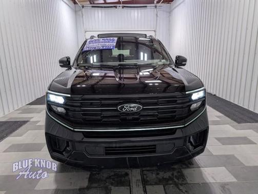 Agate Black Metallic 2025 Ford Expedition Platinum