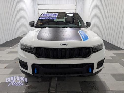 2022 Jeep Grand Cherokee 4xe Trailhawk