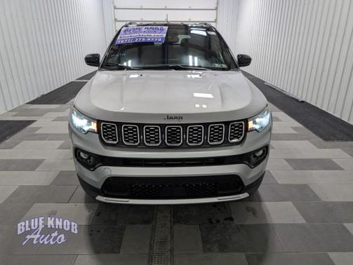 Silver Zynith Metallic Clearcoat 2025 Jeep Compass Limited