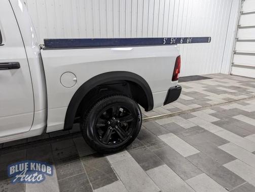2024 RAM 1500 Classic Warlock Crew Cab 4x4 5'7' Box