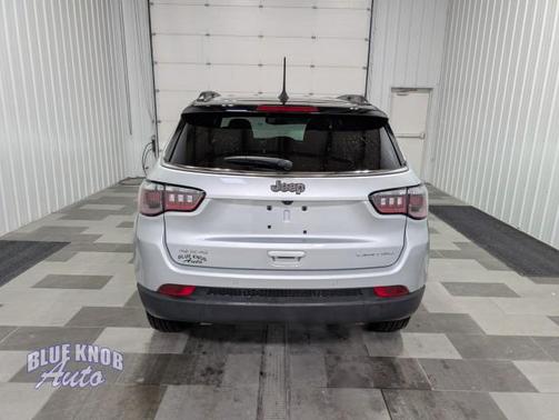 Silver Zynith Metallic Clearcoat 2025 Jeep Compass Limited