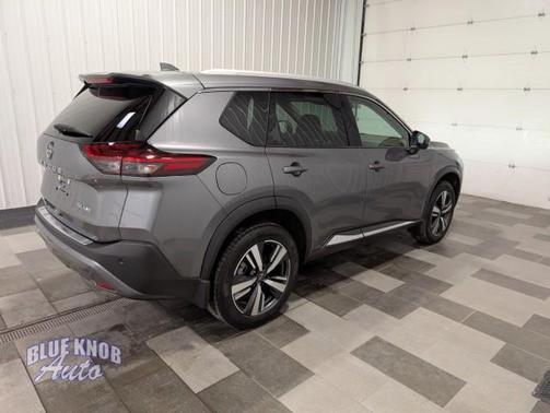 Gun Metallic 2023 Nissan Rogue SL