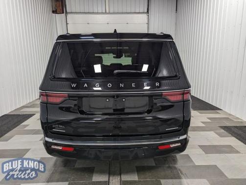 2023 Jeep Wagoneer Series III 4x4