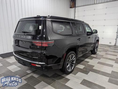 2023 Jeep Wagoneer Series III 4x4