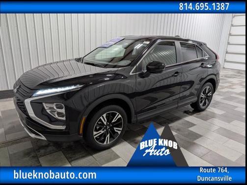Labrador Black Pearl 2025 Mitsubishi Eclipse Cross SE