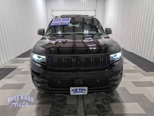 Diamond Black Crystal Pearlcoat 2022 Jeep Wagoneer Series I Obsidian 4x4