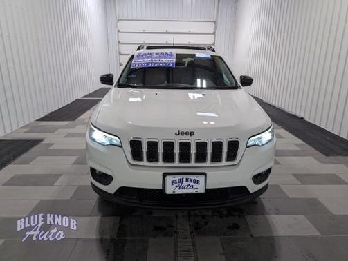 Bright White Clearcoat 2022 Jeep Cherokee Latitude Lux