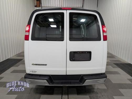 2024 Chevrolet Express 2500 RWD 2500 Regular Wheelbase WT