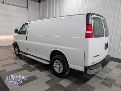 2024 Chevrolet Express 2500 RWD 2500 Regular Wheelbase WT