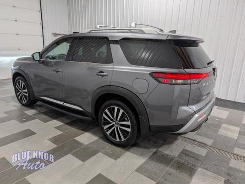 2024 Nissan Pathfinder Platinum 4WD