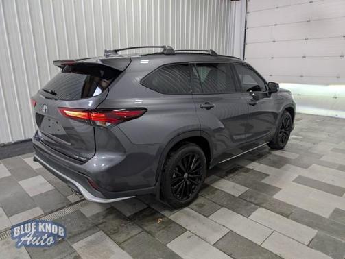 2025 Toyota Highlander XSE