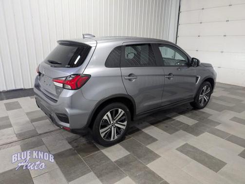 Alloy Silver Metallic 2025 Mitsubishi Outlander Sport SE