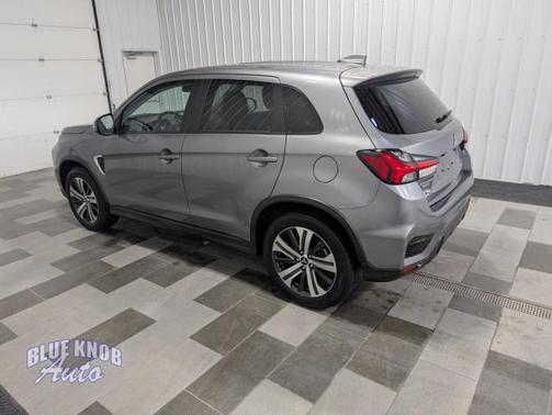 Alloy Silver Metallic 2025 Mitsubishi Outlander Sport SE