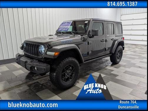 Granite Crystal Metallic Clearcoat 2025 Jeep Wrangler 4xe Willys