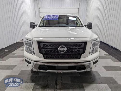 2024 Nissan Titan SV