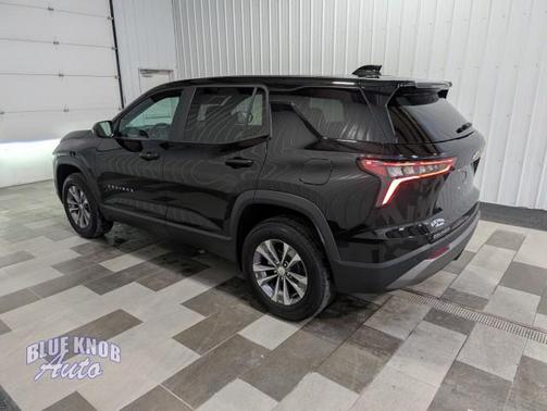Mosaic Black Metallic 2025 Chevrolet Equinox 1LT