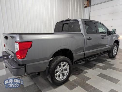 2024 Nissan Titan XD SV