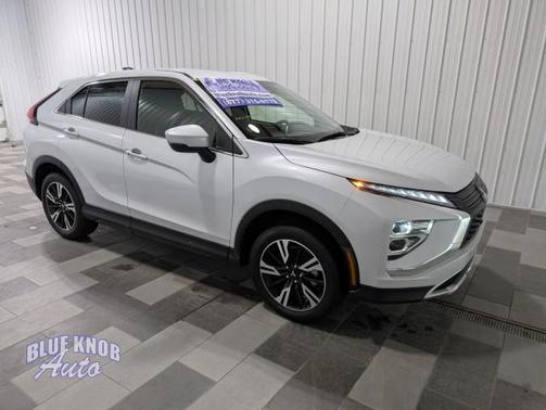 White Diamond 2025 Mitsubishi Eclipse Cross SE