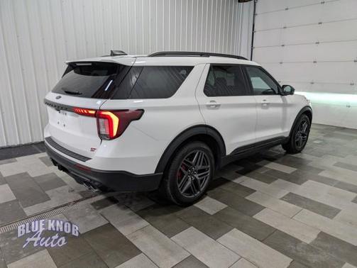 Star White Metallic Tri-Coat 2025 Ford Explorer ST