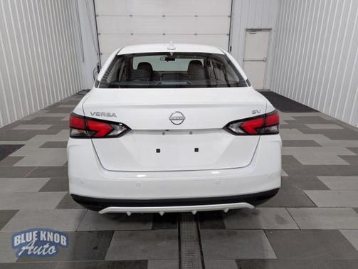 2024 Nissan Versa 1.6 SV