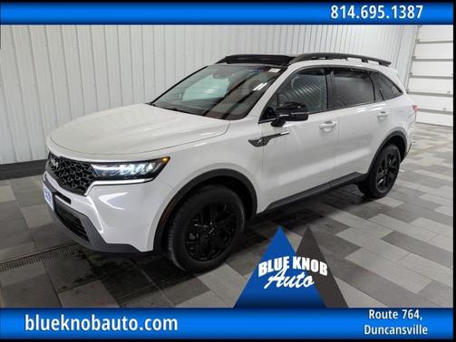 Glacial White Pearl 2023 Kia Sorento S