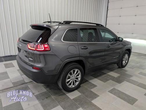 Granite Crystal Metallic Clearcoat 2022 Jeep Cherokee Latitude Lux