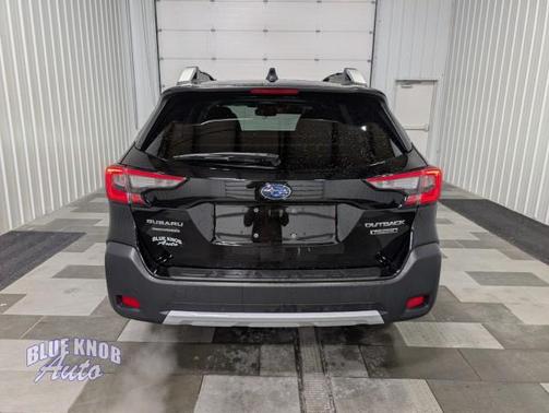 Crystal Black Silica 2024 Subaru Outback Touring