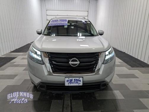 2025 Nissan Pathfinder SV 4WD