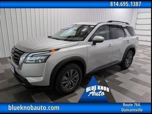 2025 Nissan Pathfinder SV 4WD